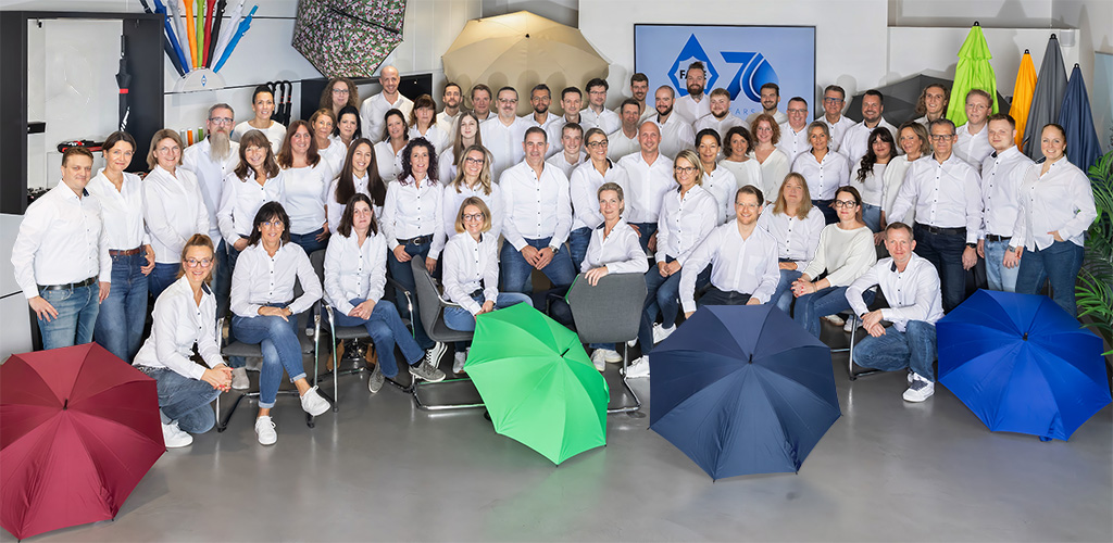 Gruppenfoto FARE Mitarbeiter